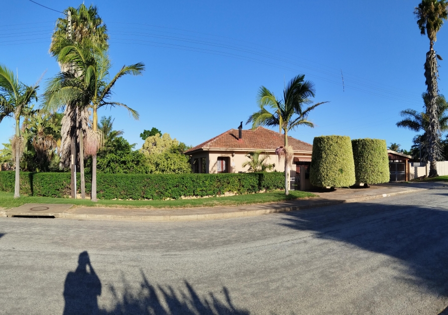 3 Bedroom Property for Sale in Bothasrus Eastern Cape